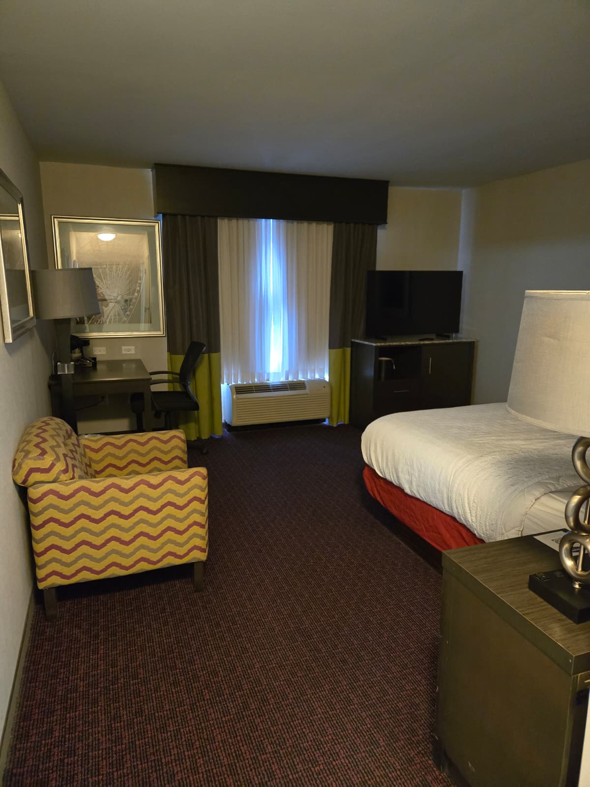 Hotel room before Hotel room before